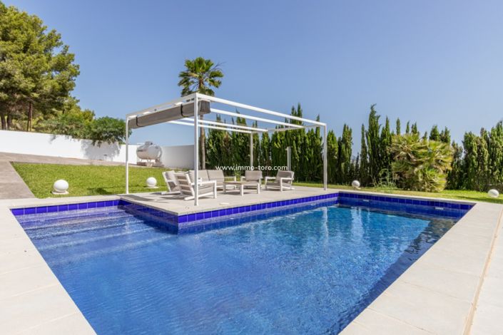 Image No.27-3 Bed Villa for sale