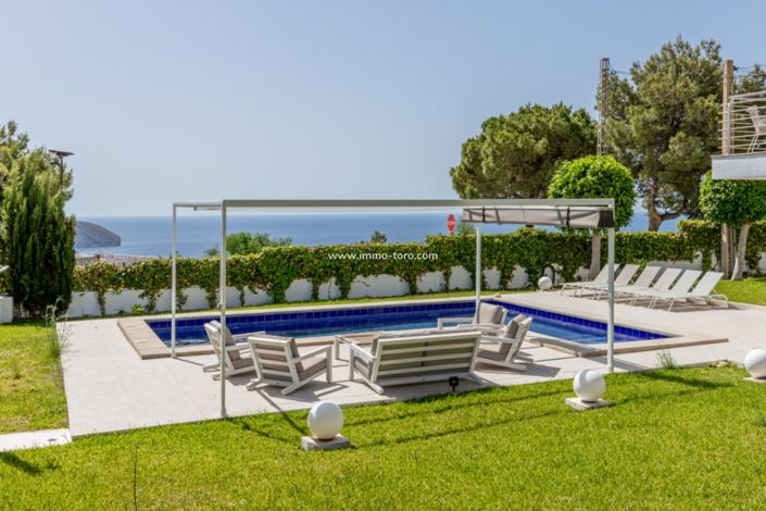 Image No.2-3 Bed Villa for sale