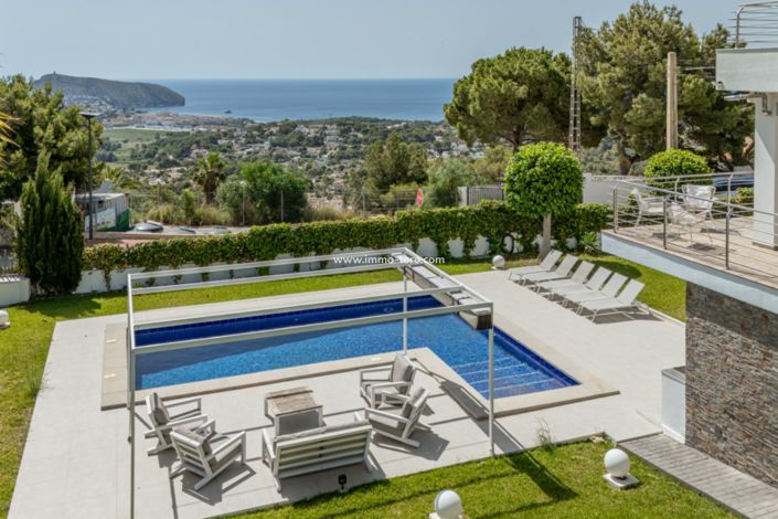 Image No.29-3 Bed Villa for sale