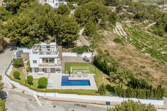 Image No.32-3 Bed Villa for sale