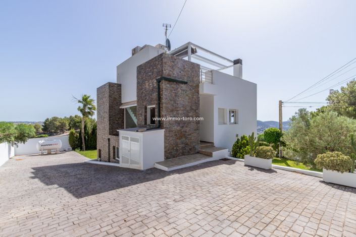Image No.36-3 Bed Villa for sale