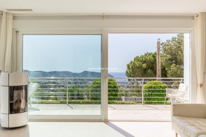 Image No.3-3 Bed Villa for sale