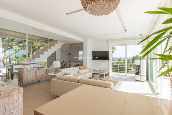 Image No.4-3 Bed Villa for sale