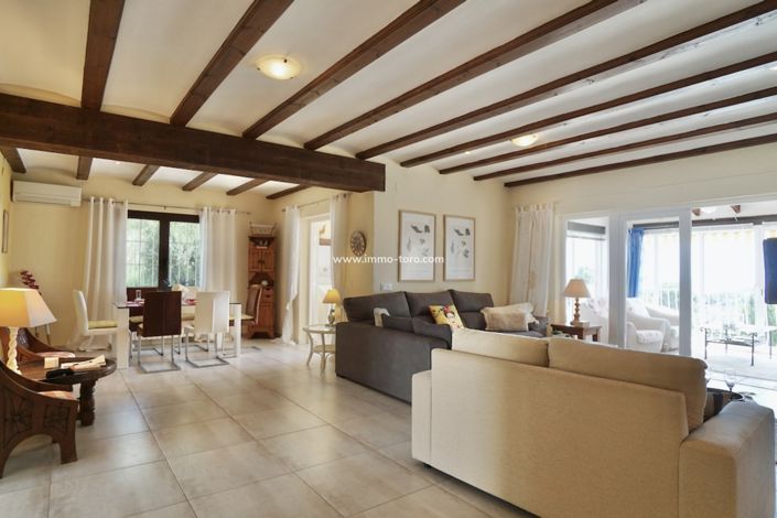 Image No.17-3 Bed Villa for sale