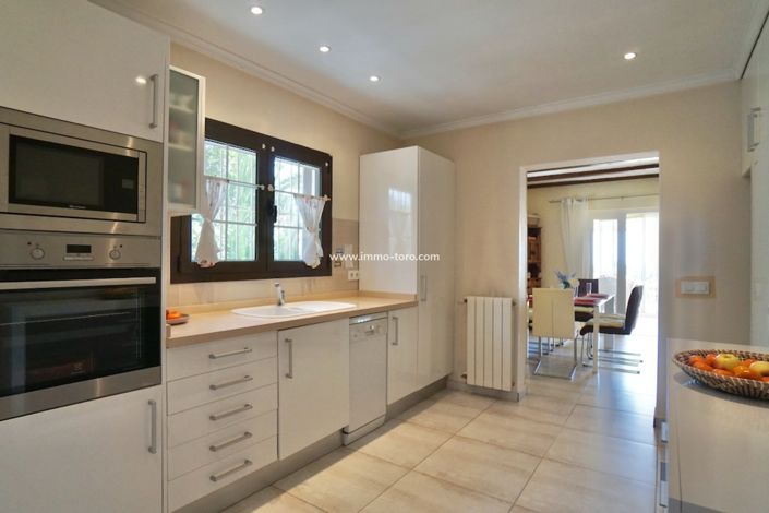 Image No.24-3 Bed Villa for sale