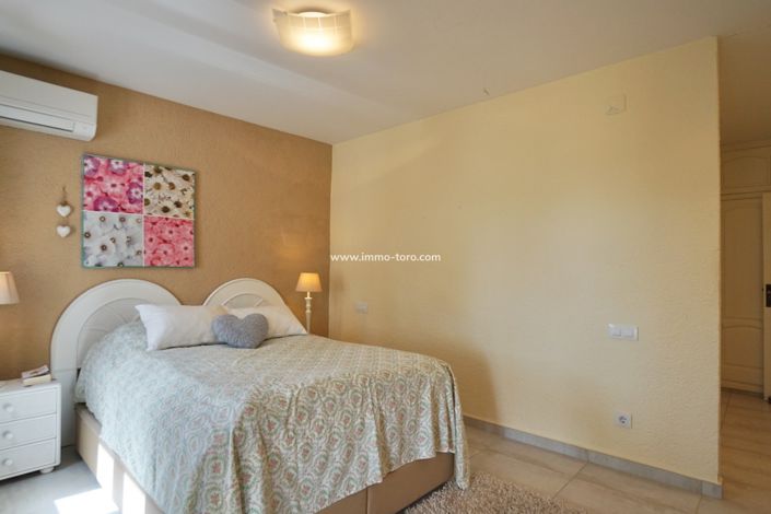 Image No.27-3 Bed Villa for sale