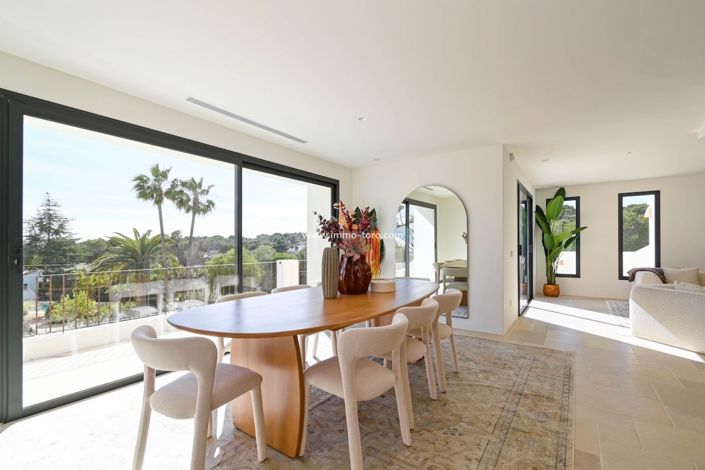 Image No.6-4 Bed Villa for sale