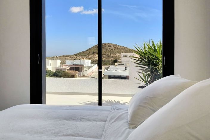 Image No.29-5 Bed Villa for sale
