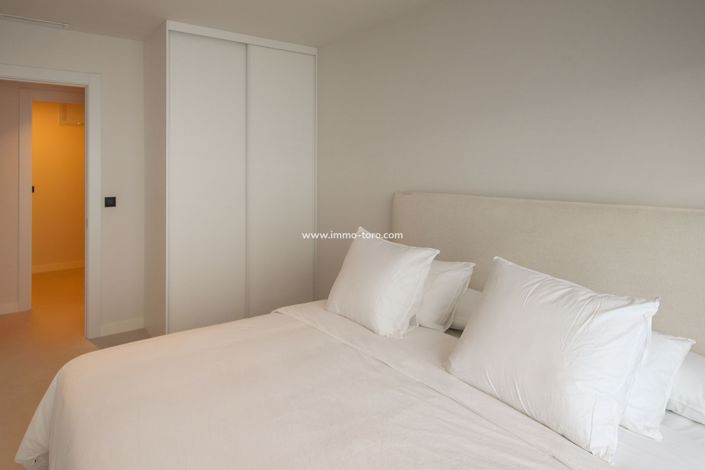 Image No.33-5 Bed Villa for sale