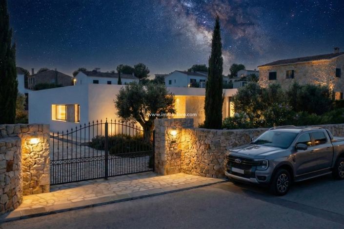 Image No.18-3 Bed Villa for sale