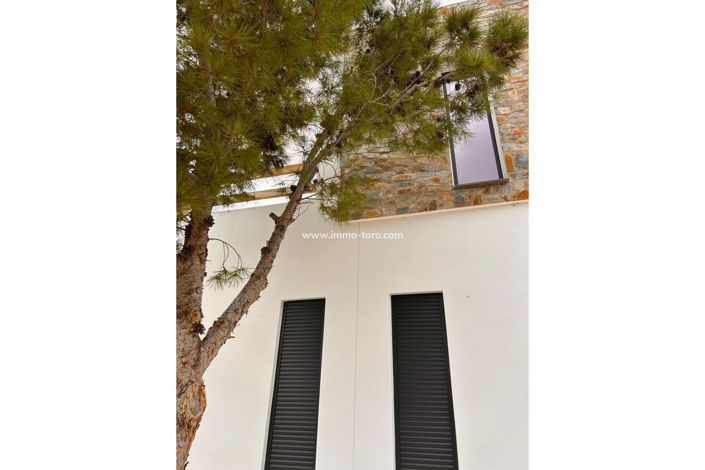 Image No.30-4 Bed Villa for sale