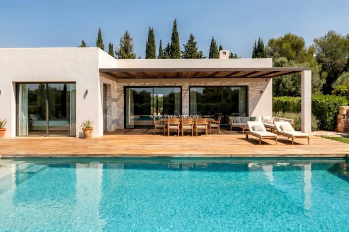 Image No.2-3 Bed Villa for sale