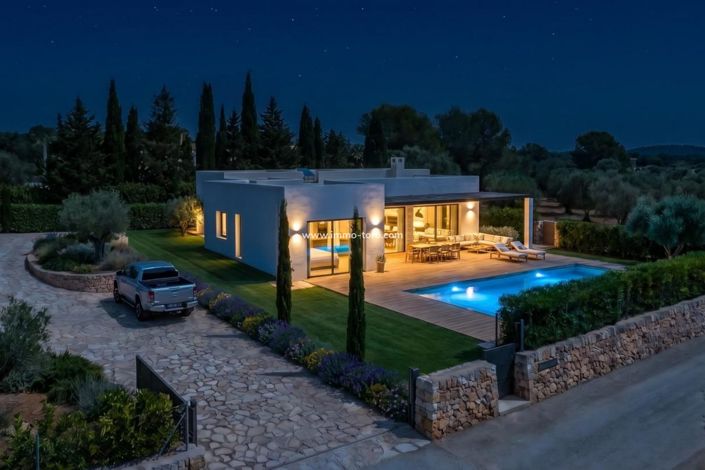 Image No.9-3 Bed Villa for sale