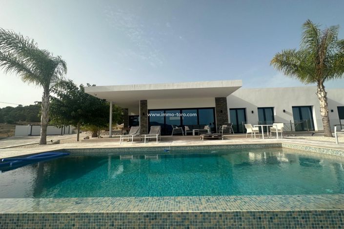 Image No.10-3 Bed Villa for sale