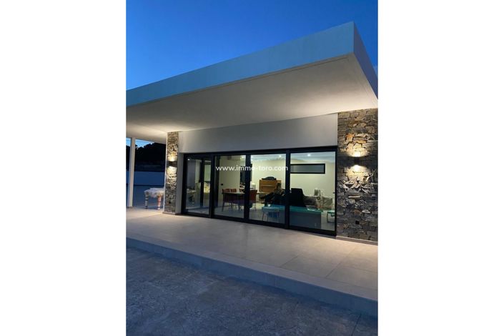 Image No.17-3 Bed Villa for sale