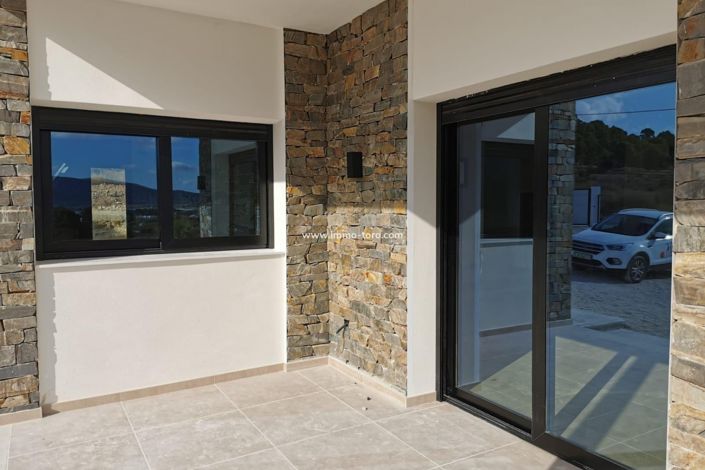 Image No.18-3 Bed Villa for sale