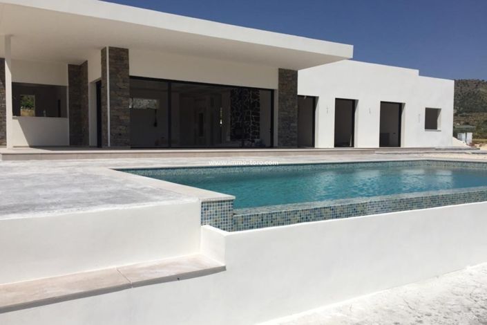 Image No.8-3 Bed Villa for sale