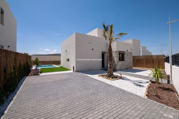 Image No.19-3 Bed Villa for sale