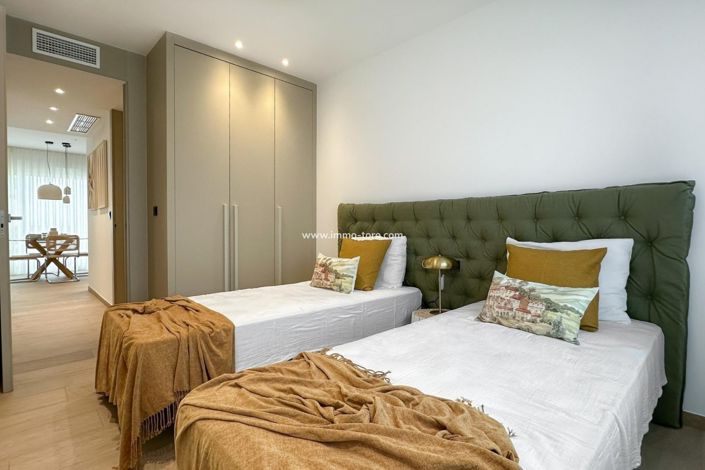 Image No.14-3 Bed Apartment for sale