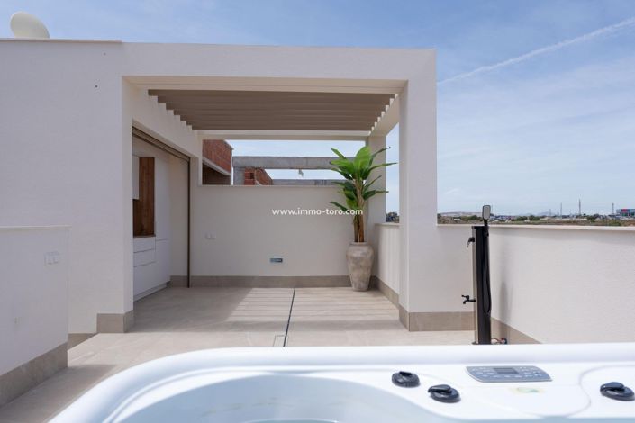 Image No.44-3 Bed Villa for sale