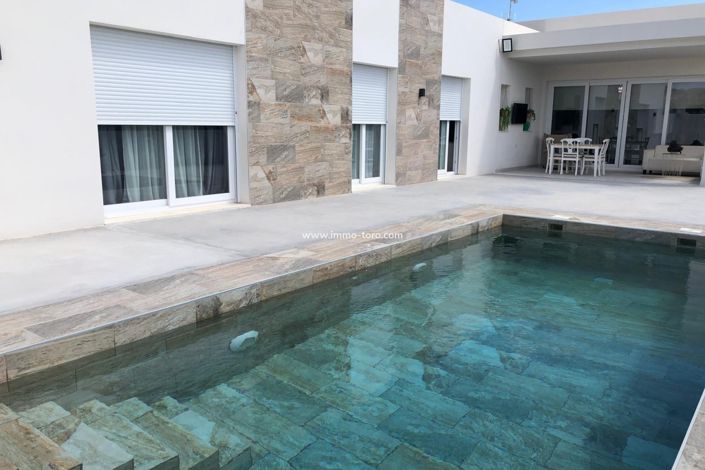 Image No.16-3 Bed Villa for sale