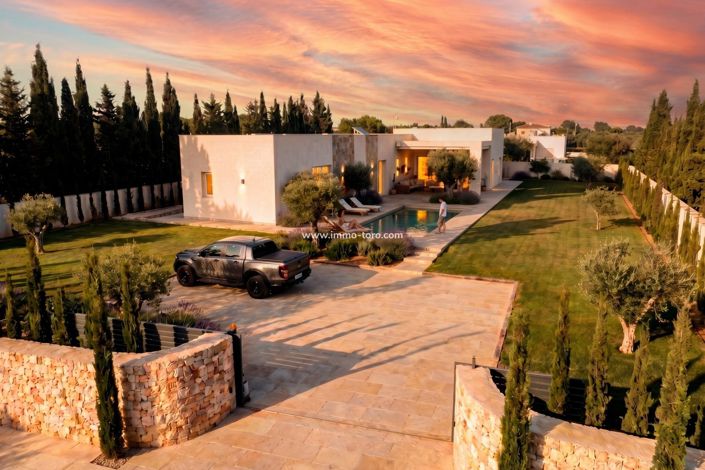 Image No.6-3 Bed Villa for sale