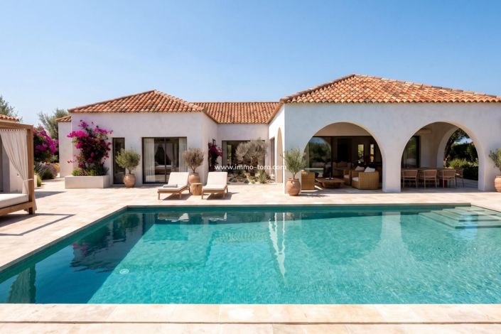 Image No.28-3 Bed Villa for sale
