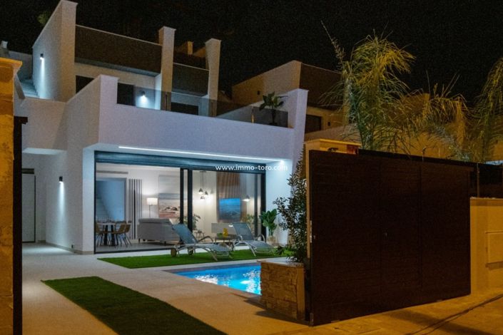 Image No.31-3 Bed Property for sale