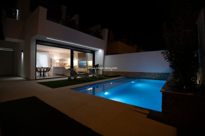Image No.35-3 Bed Property for sale