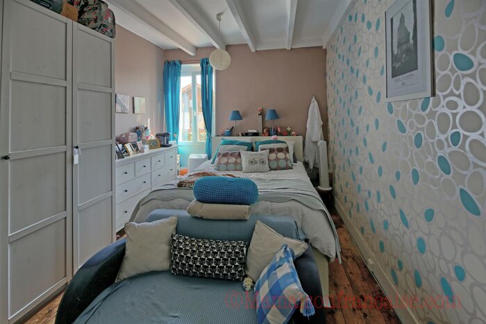 Image No.11-5 Bed House for sale