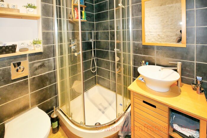 Image No.15-5 Bed House for sale