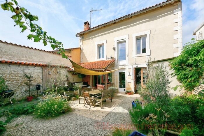 Image No.2-5 Bed House for sale