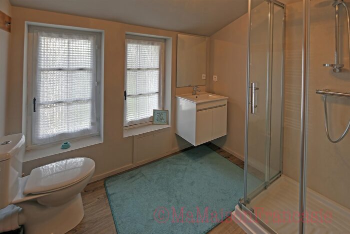 Image No.20-5 Bed House for sale