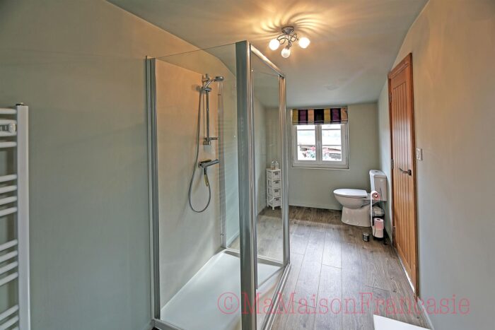 Image No.23-5 Bed House for sale