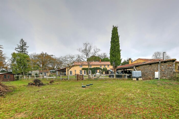 Image No.38-5 Bed House for sale