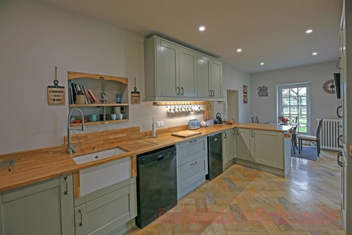 Image No.4-5 Bed House for sale