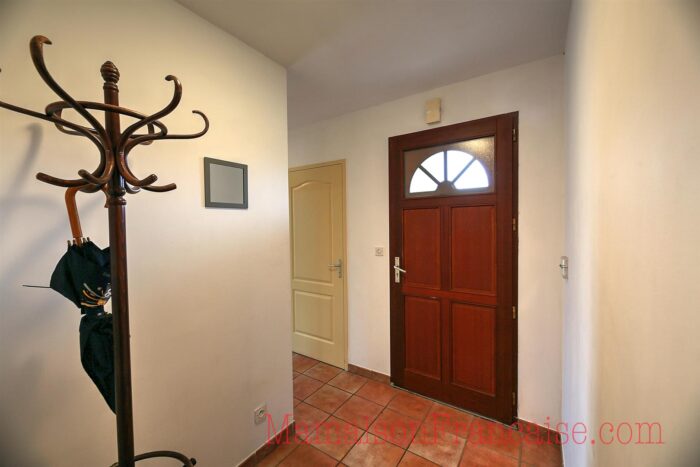 Image No.15-3 Bed House for sale