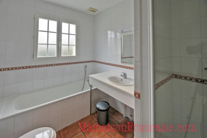 Image No.23-3 Bed House for sale