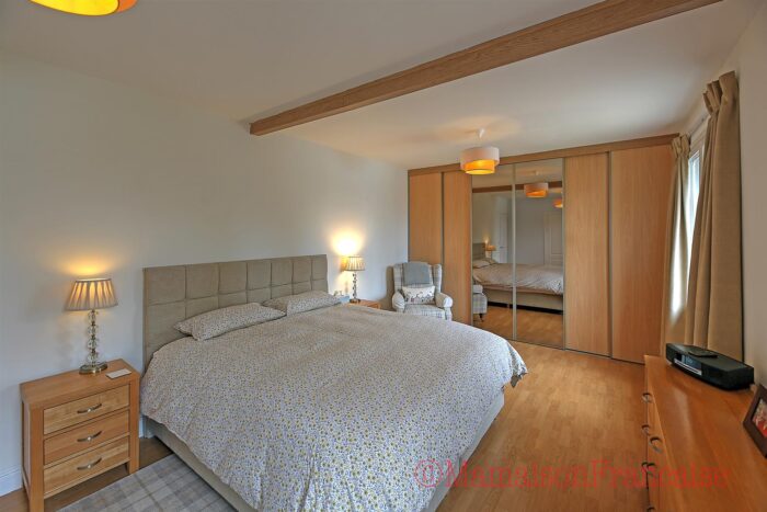 Image No.16-4 Bed Bungalow for sale