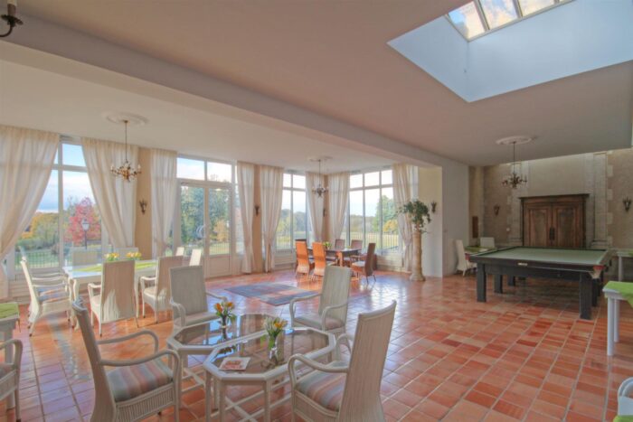 Image No.17-2 Bed Apartment for sale