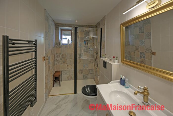 Image No.14-3 Bed House for sale