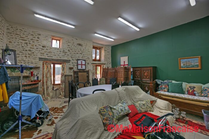 Image No.18-3 Bed House for sale