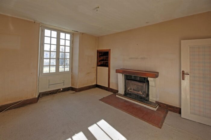 Image No.12-5 Bed House for sale