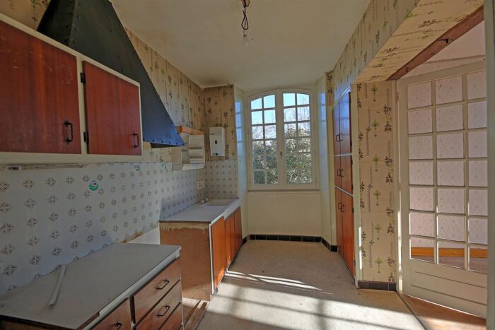 Image No.21-5 Bed House for sale