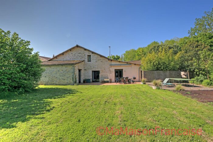 Image No.17-14 Bed House for sale