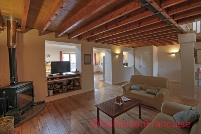 Image No.24-14 Bed House for sale