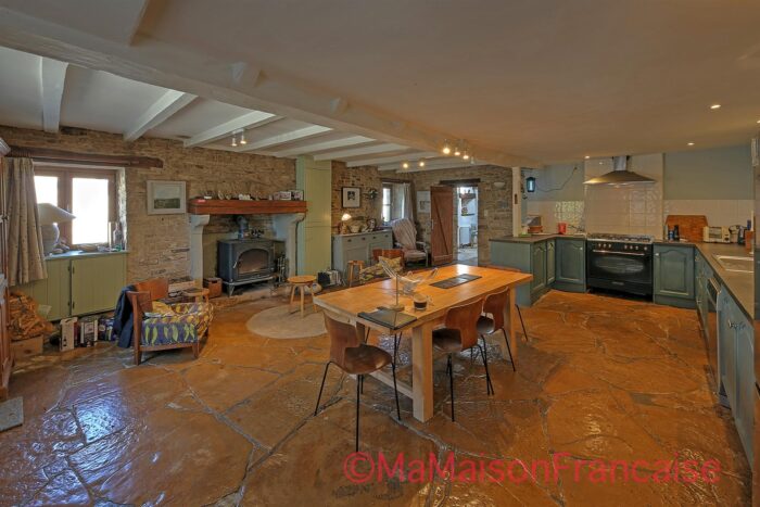 Image No.7-14 Bed House for sale