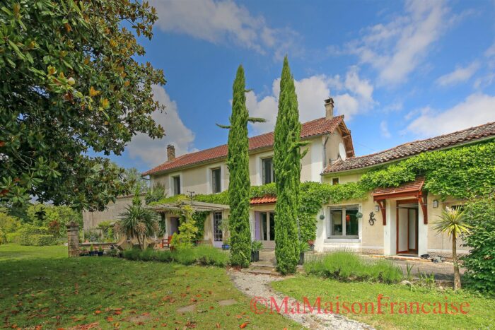 Image No.1-4 Bed House for sale