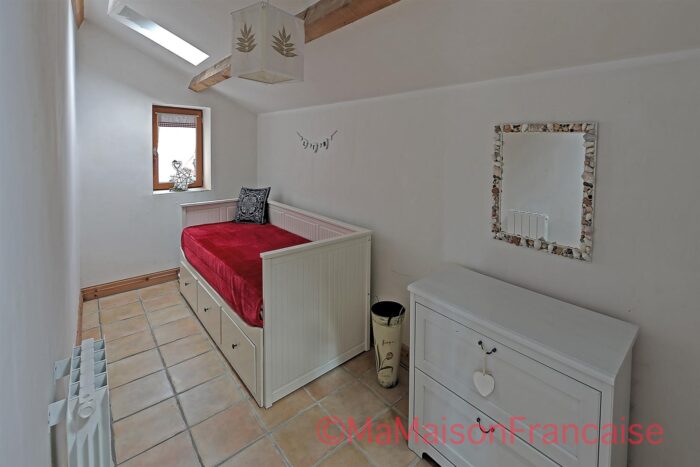 Image No.12-3 Bed House for sale