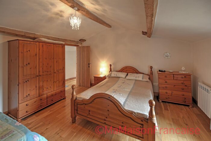 Image No.16-3 Bed House for sale